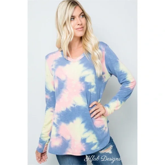 ❤️LAST 1! V Neck Super Soft Tie Dye Top! - Picture 3 of 6